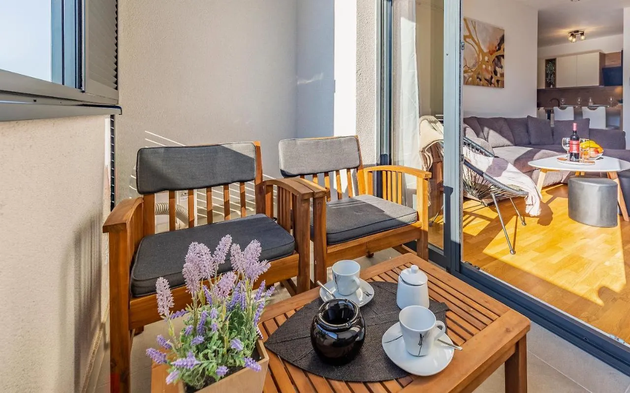 Jelena Apt. 普拉 公寓